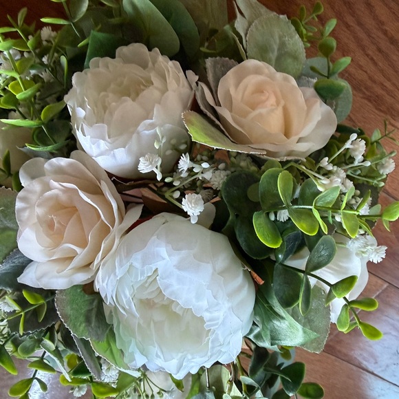 Cascading Bridal Bouquet - Picture 2 of 5